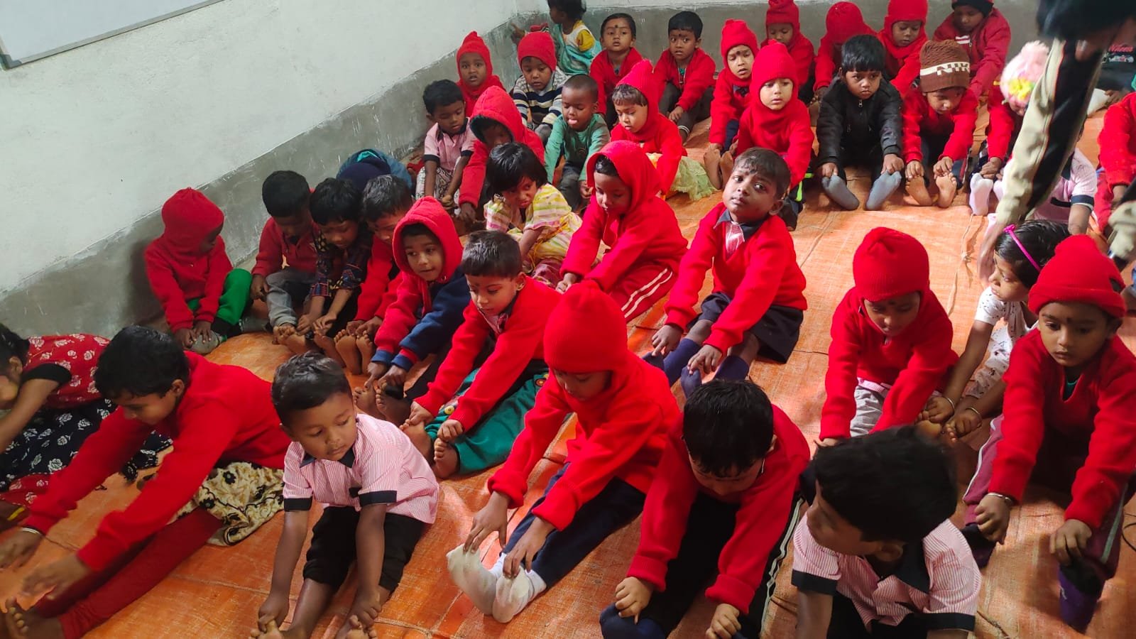 Learning at Manideha Vidyasagar Shishu Niketan